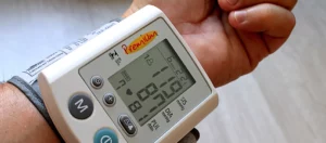 Measuring Blood Pressure with a Wrist Blood Pressure Monitor